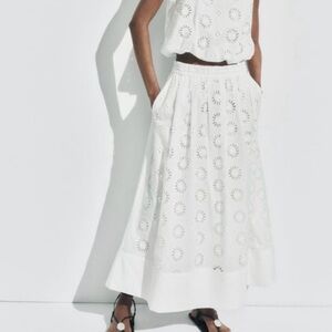 ZARA Embroidered White Eyelet Midi Skirt - Large - NWT